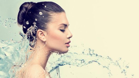 Rituel de beauté : quelques gestes efficaces pour avoir des cheveux «d’ange » !